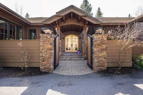 19436 Green Lakes Loop, Bend, OR 97702 photo 1