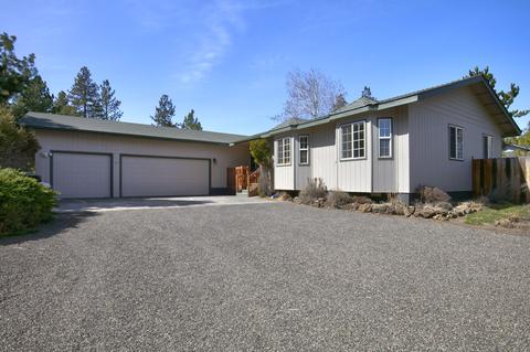 19506 Apache Rd, Bend, OR 97702 photo 1