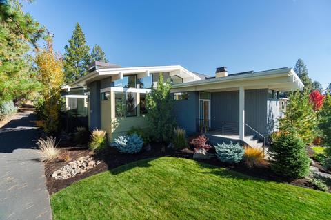 2736 Shields Dr, Bend, OR 97703 photo 1