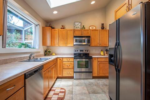 63411 Stacy Ln, Bend, OR 97701 photo 8