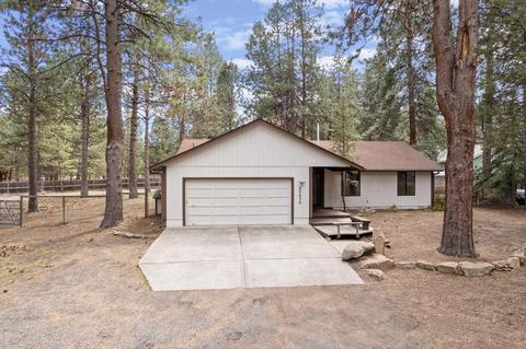 60636 River Bend Dr, Bend, OR 97702 photo 2