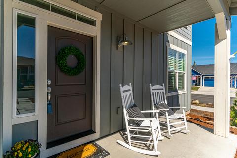 20778 Kilbourne Loop, Bend, OR 97701 photo 2