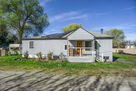 3121 Table Rock Rd, Medford, OR 97501