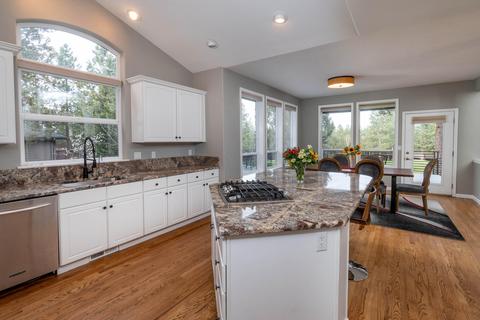 3593 NW Mccready Dr, Bend, OR 97703 photo 6