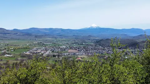 Borilla Circle, Eagle Point, OR 97524