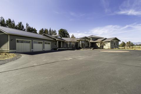 65965 White Rock Loop, Bend, OR 97703 photo 3