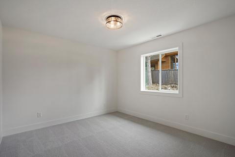 2543 NW Marken St, Bend, OR 97703 photo 30