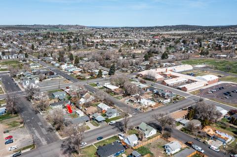 166 SE St, Madras, OR 97741 photo 36