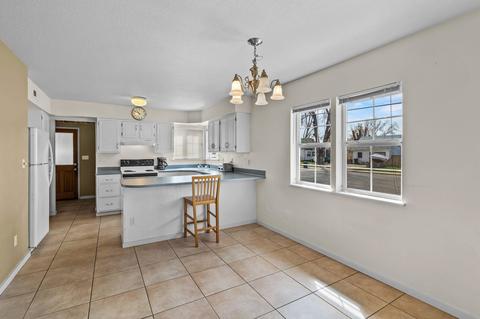 166 SE St, Madras, OR 97741 photo 12