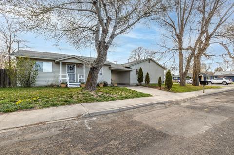 166 SE St, Madras, OR 97741 photo 1