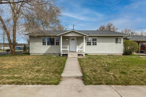 166 SE St, Madras, OR 97741 photo 5