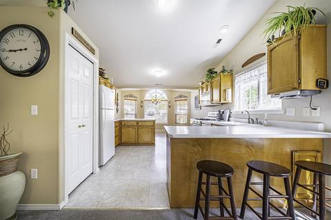 552 C St, Phoenix, OR 97535 photo 27