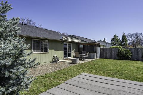 552 C St, Phoenix, OR 97535 photo 7