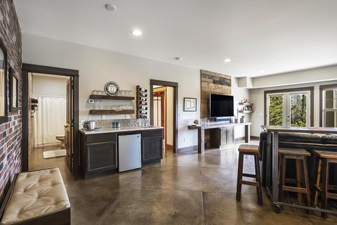 42 NW Skyliner Summit Loop, Bend, OR 97703 photo 35
