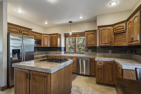 42 NW Skyliner Summit Loop, Bend, OR 97703 photo 8