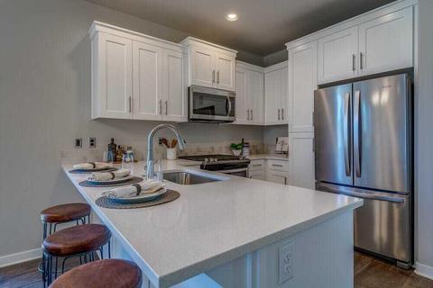 3895 NE Oakside Loop, Bend, OR 97701 photo 11