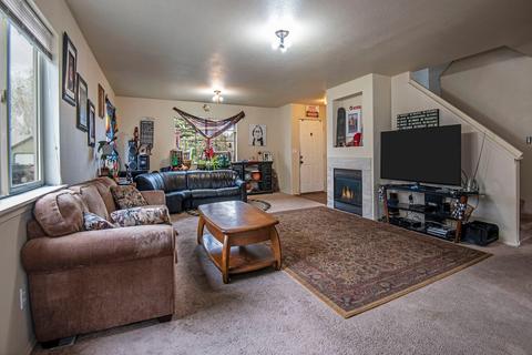 63307 Majestic Loop, Bend, OR 97701 photo 3