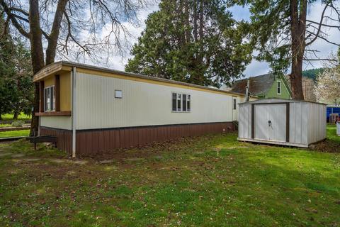 234 N 3rd St, Glendale, OR 97442 photo 1