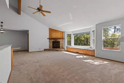 1173 Greentree Loop, Grants Pass, OR 97527 photo 9