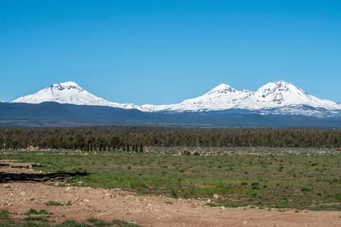 66079 Highway 20, Bend, OR 97703 photo 1
