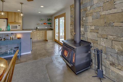 1631 NE Carson Way, Bend, OR 97701 photo 15
