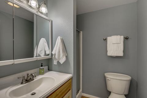 1631 NE Carson Way, Bend, OR 97701 photo 24