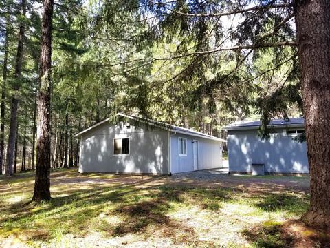 1075 E Crow Rd, Merlin, OR 97532 photo 10