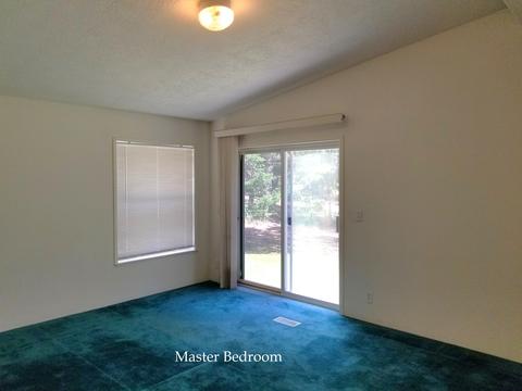 1075 E Crow Rd, Merlin, OR 97532 photo 25