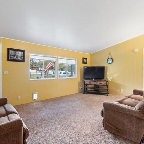 4599 E Antelope Rd, Eagle Point, OR 97524 photo 7