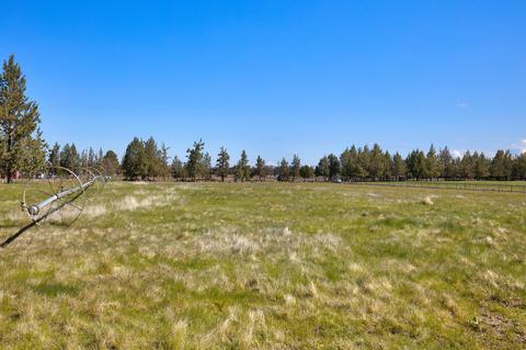 64142 Pioneer Loop, Bend, OR 97701 photo 36