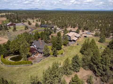 64142 Pioneer Loop, Bend, OR 97701 photo 34