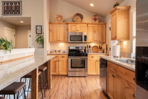 20274 Badger Rd, Bend, OR 97702 photo 9