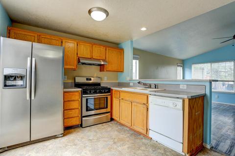 63258 Gallop Ct, Bend, OR 97701 photo 5