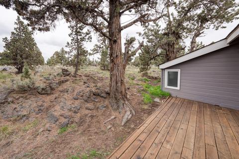 64925 Mcgrath Rd, Bend, OR 97701 photo 3