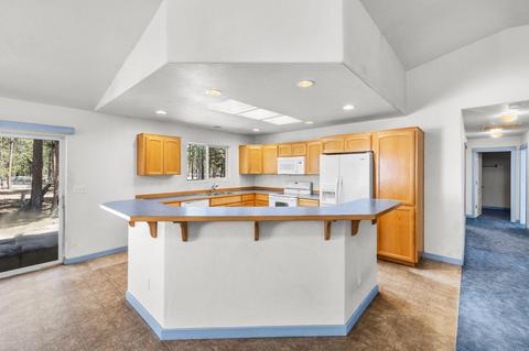 52140 Foxtail Rd, La Pine, OR 97739 photo 9
