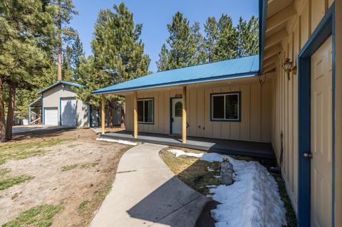 52140 Foxtail Rd, La Pine, OR 97739 photo 1
