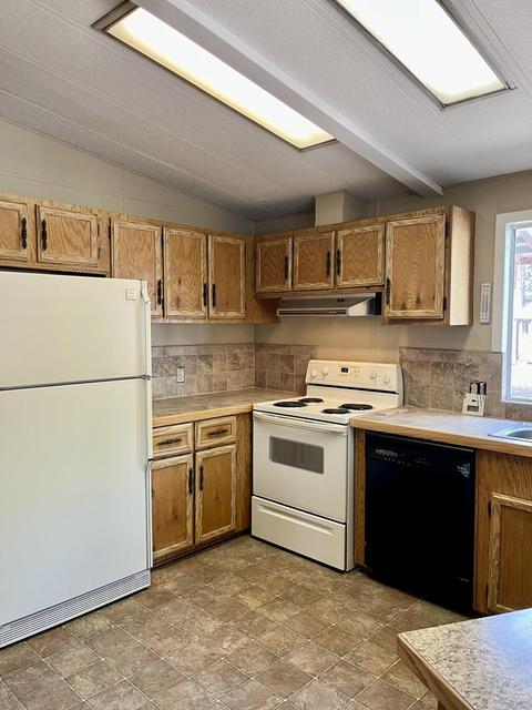 15876 Juniper Rd, La Pine, OR 97739 photo 8