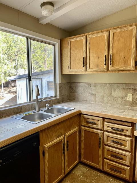 15876 Juniper Rd, La Pine, OR 97739 photo 9