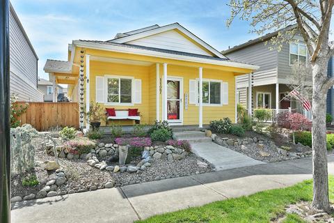 1127 Rustler Peak St, Central Point, OR 97502 photo 1