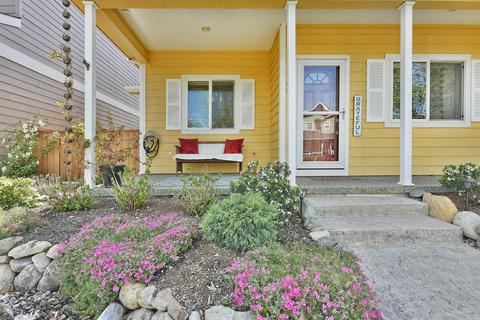 1127 Rustler Peak St, Central Point, OR 97502 photo 4