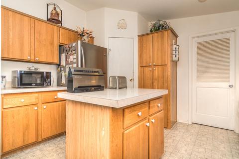65165 76th St, Bend, OR 97703 photo 10
