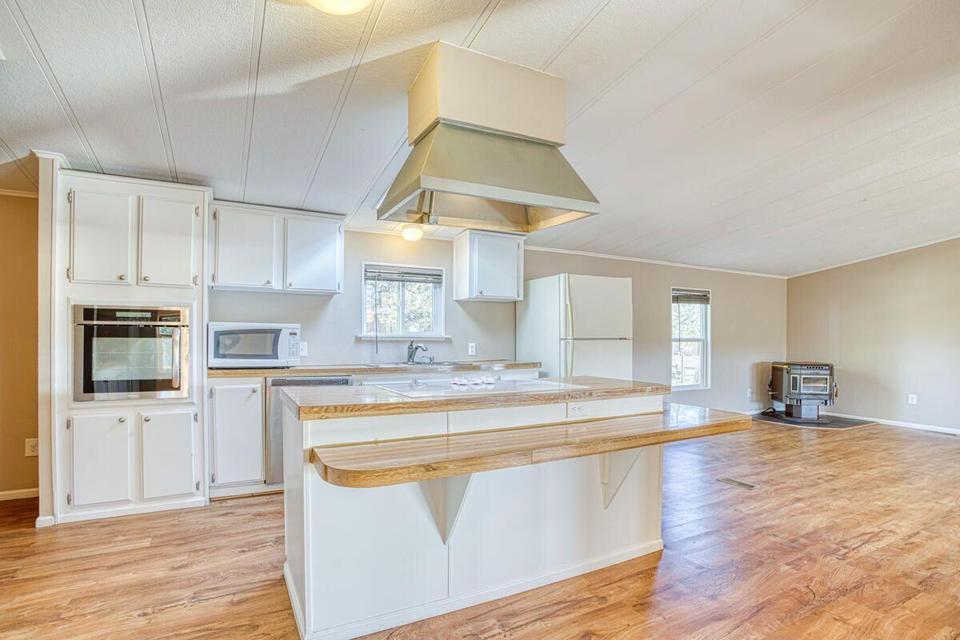  8525 SW Crescent Pl, Terrebonne, OR 97760 photo 5