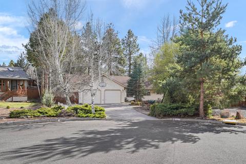 21075 Lost Valley Ct, Bend, OR 97702 photo 2