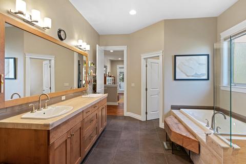 19151 Chiloquin Dr, Bend, OR 97703 photo 38