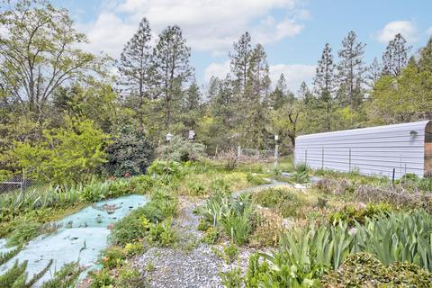 724 Eric Loop, Grants Pass, OR 97526 photo 29
