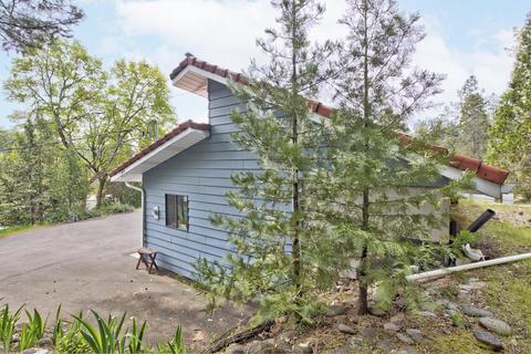 724 Eric Loop, Grants Pass, OR 97526 photo 51