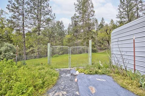 724 Eric Loop, Grants Pass, OR 97526 photo 27