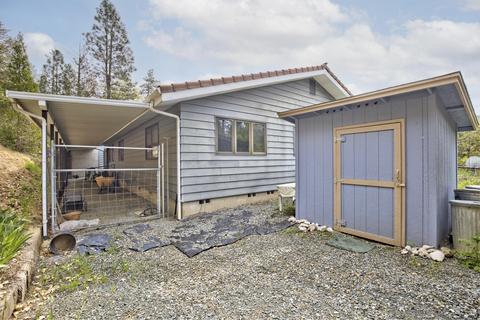 724 Eric Loop, Grants Pass, OR 97526 photo 34