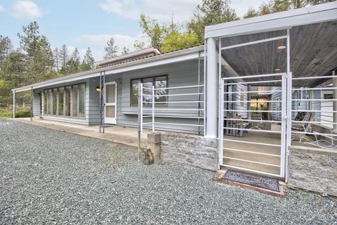724 Eric Loop, Grants Pass, OR 97526 photo 20
