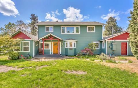 605 4th St, Phoenix, OR 97535 photo 1